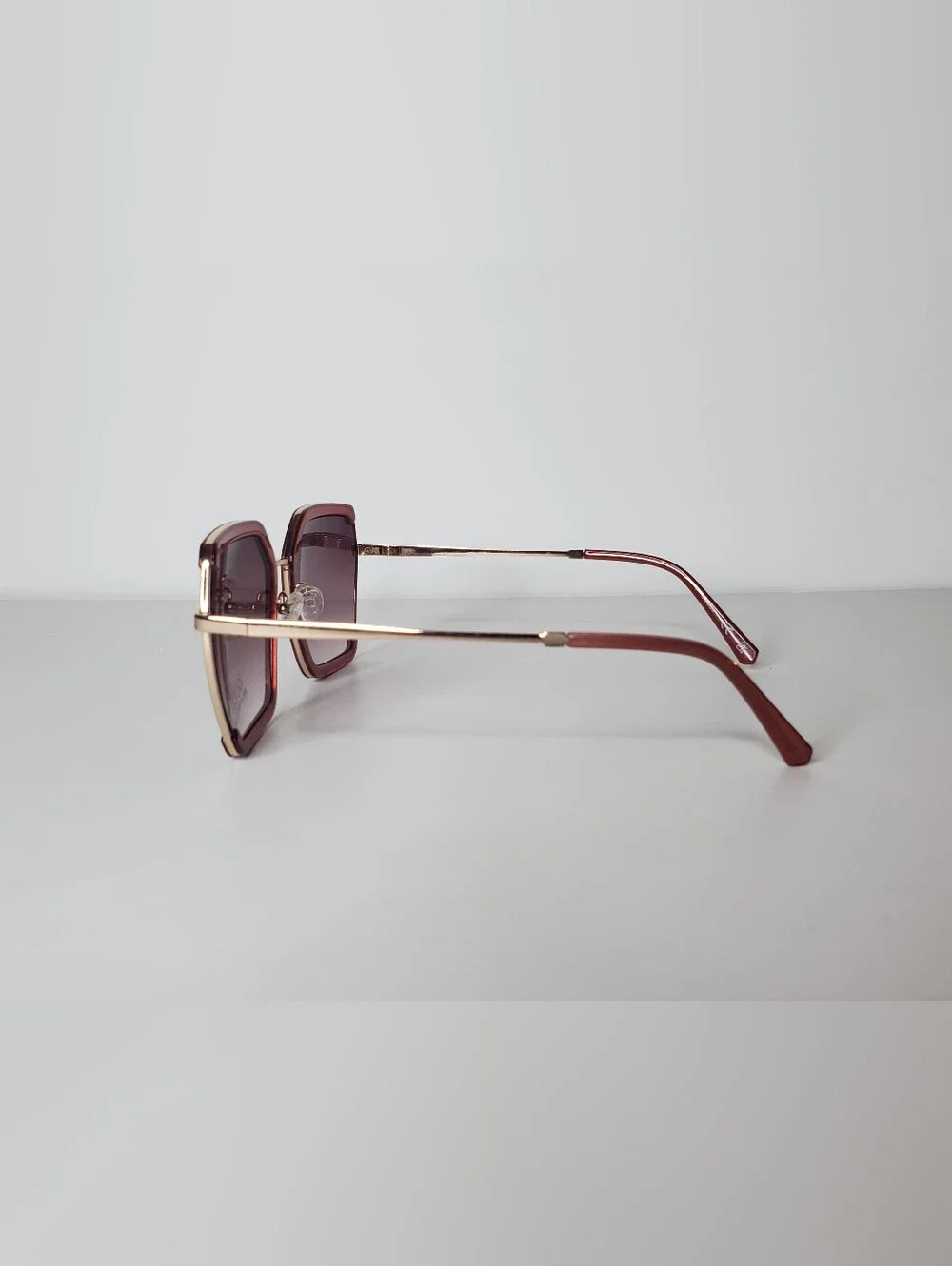 Super Cute Guess Sunglasses